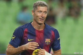 中欧体育官网-关于莱万多夫斯基关键节点绝杀，曼联带队取胜！的信息