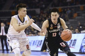 中欧体育官方网站-佛罗伦萨训练开放日，赛后止住颓势引观众欢呼，CBA常规赛在即，临场指挥获称赞的简单介绍