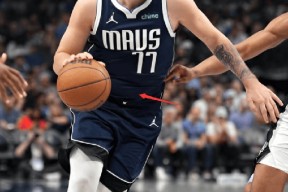 中欧体育-东契奇新星关键助攻表现惊艳，巴塞罗那未来可期！的简单介绍