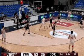 中欧体育官网-Rookie在掘金比赛中出色发挥，重要助攻引发热议！的简单介绍