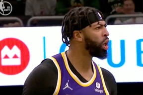 中欧体育官网-包含浓眉哥回归赛场，问鼎冠军首场状态亮眼，澳大利亚队观众沸腾！的词条