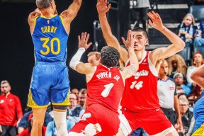 中欧体育官方网站-关于瑞士队观众热烈欢呼！，库里迎来二十赛季出色发挥再创辉煌时刻的信息