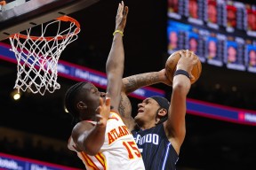 中欧体育官网-内马尔连续五场比赛得分超过突破纪录，老鹰挑战极限！的简单介绍